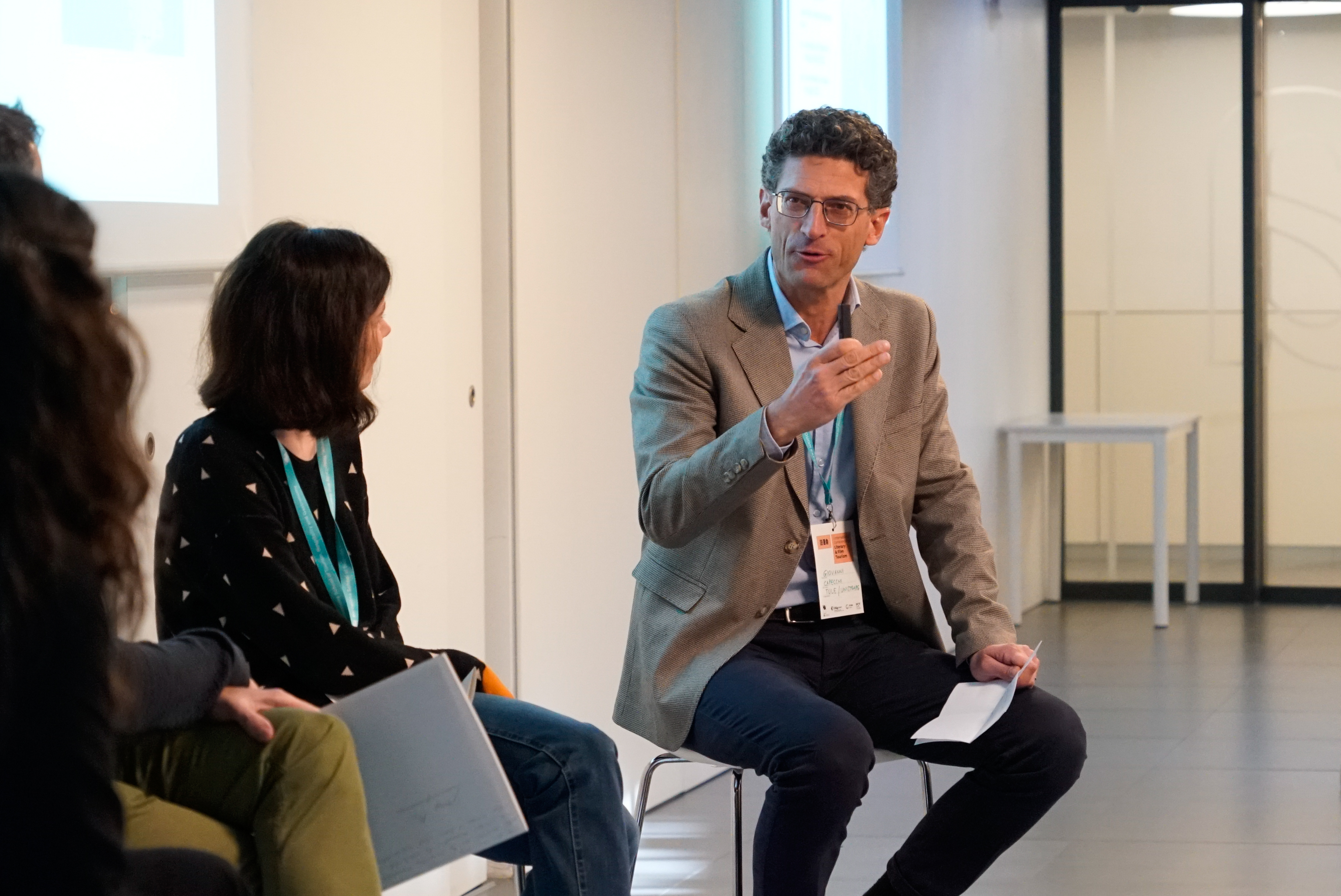 Photography from: Qué nos explican los y las profesionales sobre la relación entre literatura, cine y turismo? | CETT